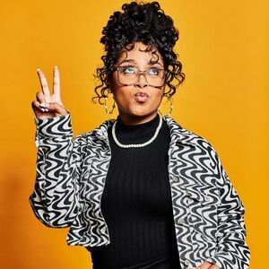 Meet your Posher, Keoshia